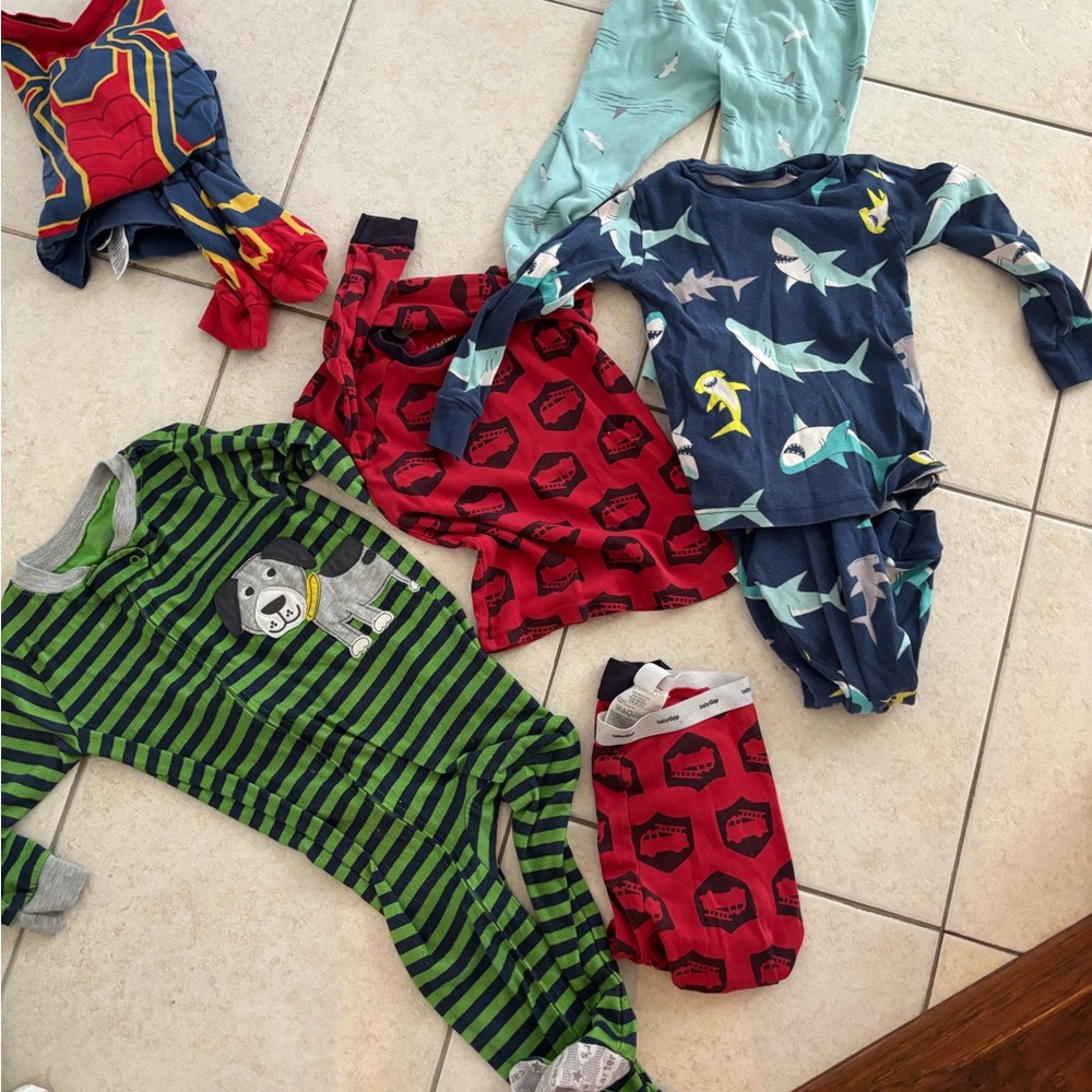 2T boy pajama sets